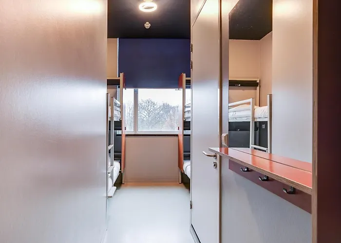 Clinknoord Hostel