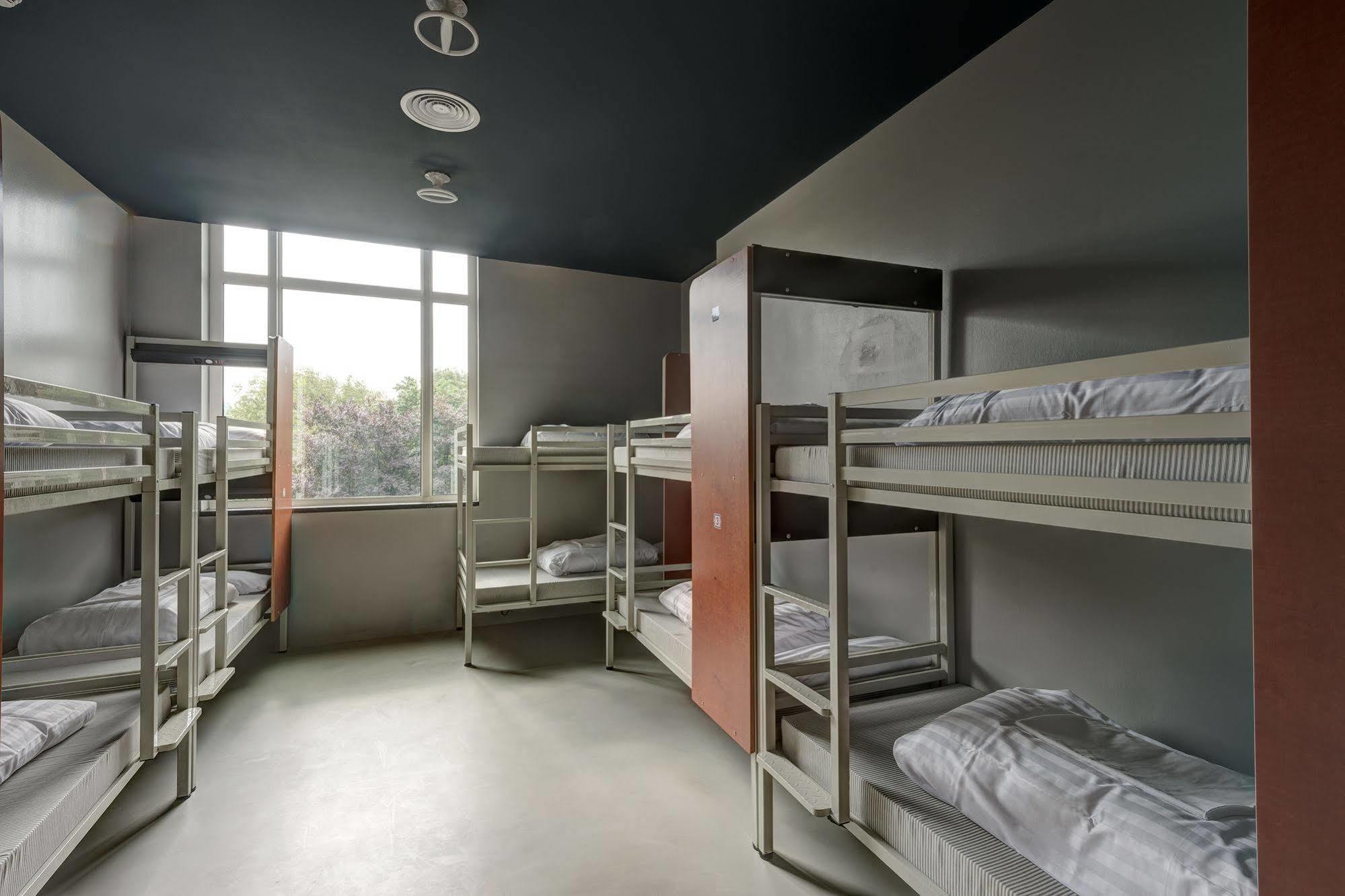 Hostel Clinknoord Hostel
